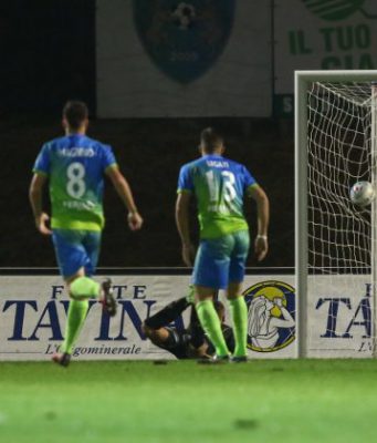 Feralpisalò: pesante ko con il Vicenza. Toscano a rischio esonero