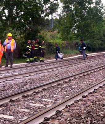 Ancora senza identità il cadavere dell’uomo travolto da un treno