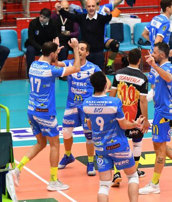 Pallavolo, Centrale del Latte Sferc Brescia senza rivali: sette su sette
