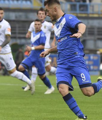 Brescia in paradiso: Verona spazzato via 4-2 al Rigamonti