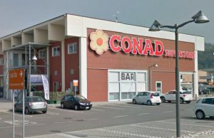 Rapina alla tabacchieria di Capriolo: banditi via con 3 mila euro