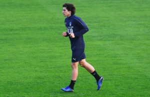 Sandro Tonali in azzurro: primo allenamento a Coverciano