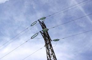 Tocca i fili dell’alta tensione: operaio folgorato in via Tirandi