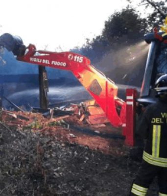 Incendio doloso a Clusane: 5mila metri quadrati di sottobosco andati in fumo