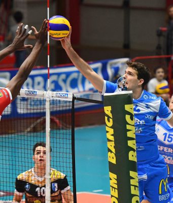 9° sinfonia della Centrale del Latte Sferc Brescia: battuta Santa Croce