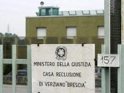 Tenta di consegnare droga al marito detenuto. Denunciata