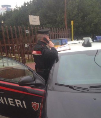 Rapinano la tabaccaia ma lei reagisce con spray al peperoncino. Arrestati 24 ore dopo