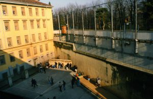 Canton Mombello quasi al doppio della capienza massima