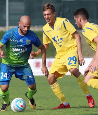 Feralpisalò, sconfitta pesantissima con la Fermana: Toscano addio?