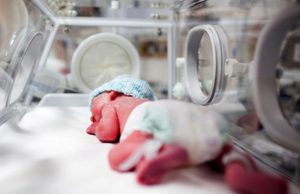 Neonati morti al Civile: oggi l’ultimo saluto al piccolo Marco