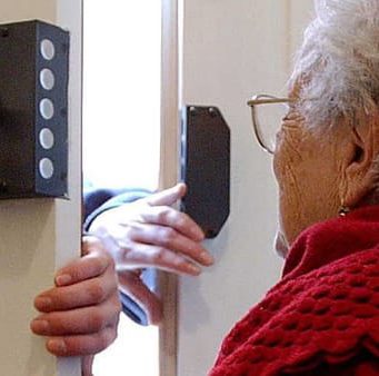 Gambara, uomo bloccato per truffe ad anziani