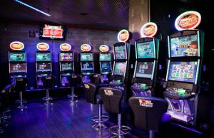 Sala slot troppo vicina al bancomat, apertura limitata