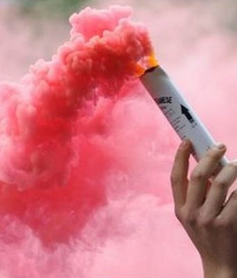 Accende un fumogeno sul battello: Daspo per un tifoso del Brescia