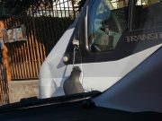 Raid vandalico a Salò: auto danneggiate, rabbia tra i residenti