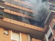 Fiamme e paura in via Cipro in città: esplode un condizionatore