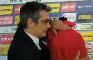 Emozioni forti: Zambelli in lacrime lascia lo stadio Rigamonti