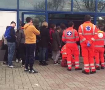 Piscina Lamarmora ancora chiusa a metà ma lo sblocco è dietro l’angolo