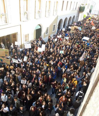 “Climate Strike”, 10mila i ragazzi scesi in piazza a Brescia