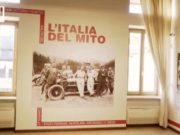 Sirmione, presenta la mostra fotografica “L’Italia del mito: 1000 Miglia e Scuderia Ferrari”