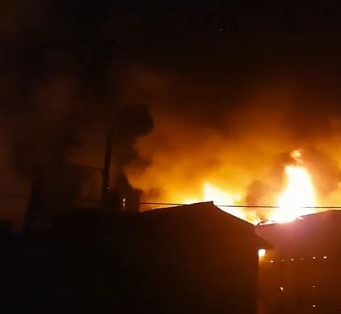 Incendio alla Feltri, possibile spostamento provvisorio a Costa Volpino