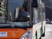 Assalto al bus “15”: due marocchini rubano l’orologio ma finiscono in carcere