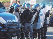 Assalto ai tifosi bresciani a Bari: un tifoso del Brescia ferito