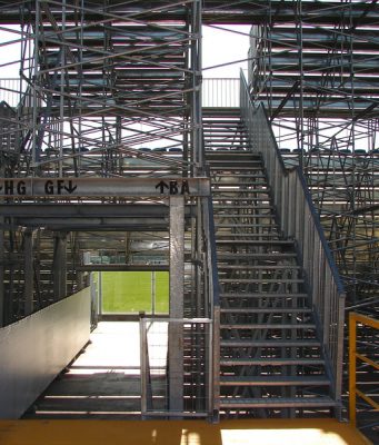 Curva Sud in tubolari e nord ampliata: i progetti di Cellino