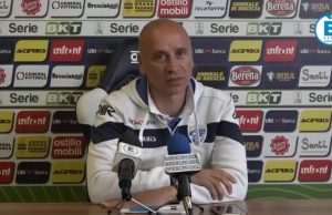 Corini prepara la festa: “Onoriamo la sfida. Tifosi, rimanete dopo il 90′”