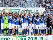 Brescia, è qui la festa: la consegna della coppa della Serie B