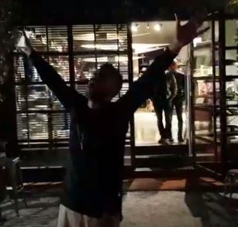 Festa fino a tarda ora per la squadra all’Areadocks: presente anche Massimo Cellino
