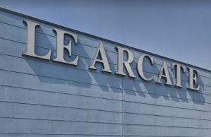 Manerbio, furto nel centro commerciale “Le Arcate”: bottino da 60mila euro