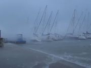 La tempesta perfetta sul Garda spazza via tutto