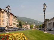 Brescia, per i plateatici concesso il “minimo sindacale”. Si paga da giugno, gratis da marzo a maggio