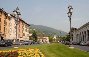 Piazzale Arnaldo e limitrofi, ecco l’ordinanza del Sindaco di Brescia che impone la chiusura anticipata
