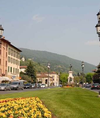 Brescia, per i plateatici concesso il “minimo sindacale”. Si paga da giugno, gratis da marzo a maggio