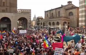 Brescia invasa per il Pride 2019: quasi 13mila persone in strada