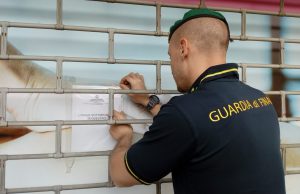 Chiusi due centri massaggi cinesi in città per sfruttamento della prostituzione