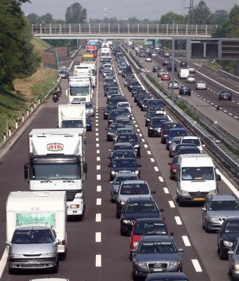Ponte pasquale, traffico intenso. Code a Desenzano