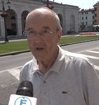 La pedonalizzazione di Piazza Arnaldo divide anche i pedoni