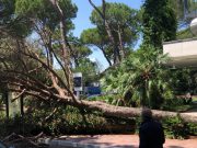 Maltempo sul Garda, notte di lavoro per i Vigili del Fuoco