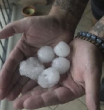 Maltempo sul Bresciano, la grandine colpisce città e provincia
