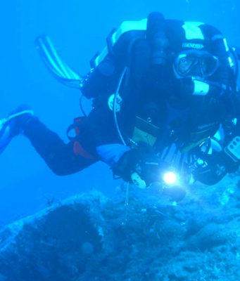 Scheletro nel Lago d’Iseo: il corpo scoperto a 80 metri in una macchina