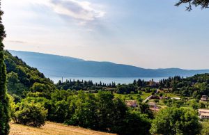 Scivola nel dirupo e muore: tragedia a Gargnano