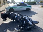 Via S. Polo, auto contro moto, gravissimo scooterista