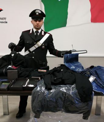 Sirmione, una boutique di abiti firmati … ma rubati. Cinque denunciati