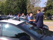 Poliziotti uccisi a Trieste, l’omaggio dei Carabinieri davanti alla Questura di Brescia