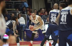 Basket Brescia di ferro al PalaDozza, battuta la Fortitudo 88-74