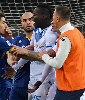 Brescia-Cagliari, finisce 2 – 2 e in 10. Balotelli espulso dopo 8 minuti