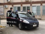 Ubriaco picchia la moglie incinta e tenta di violentarla. Arrestato