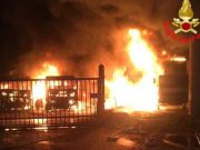 Rogo di tre camion frigo, chiusa la Statale 42 “del Tonale” ad Esine